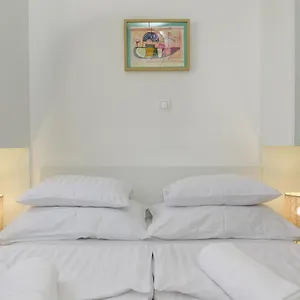 3* Bed & Breakfast White