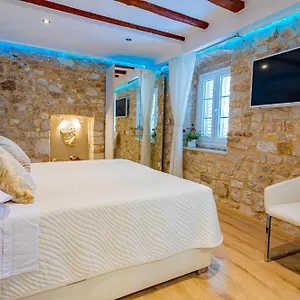 4* Gostinjska kuća & Stars Free Parking