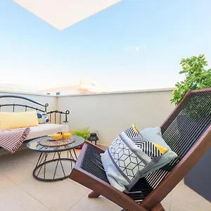 2* Gostinjska kuća Narancin