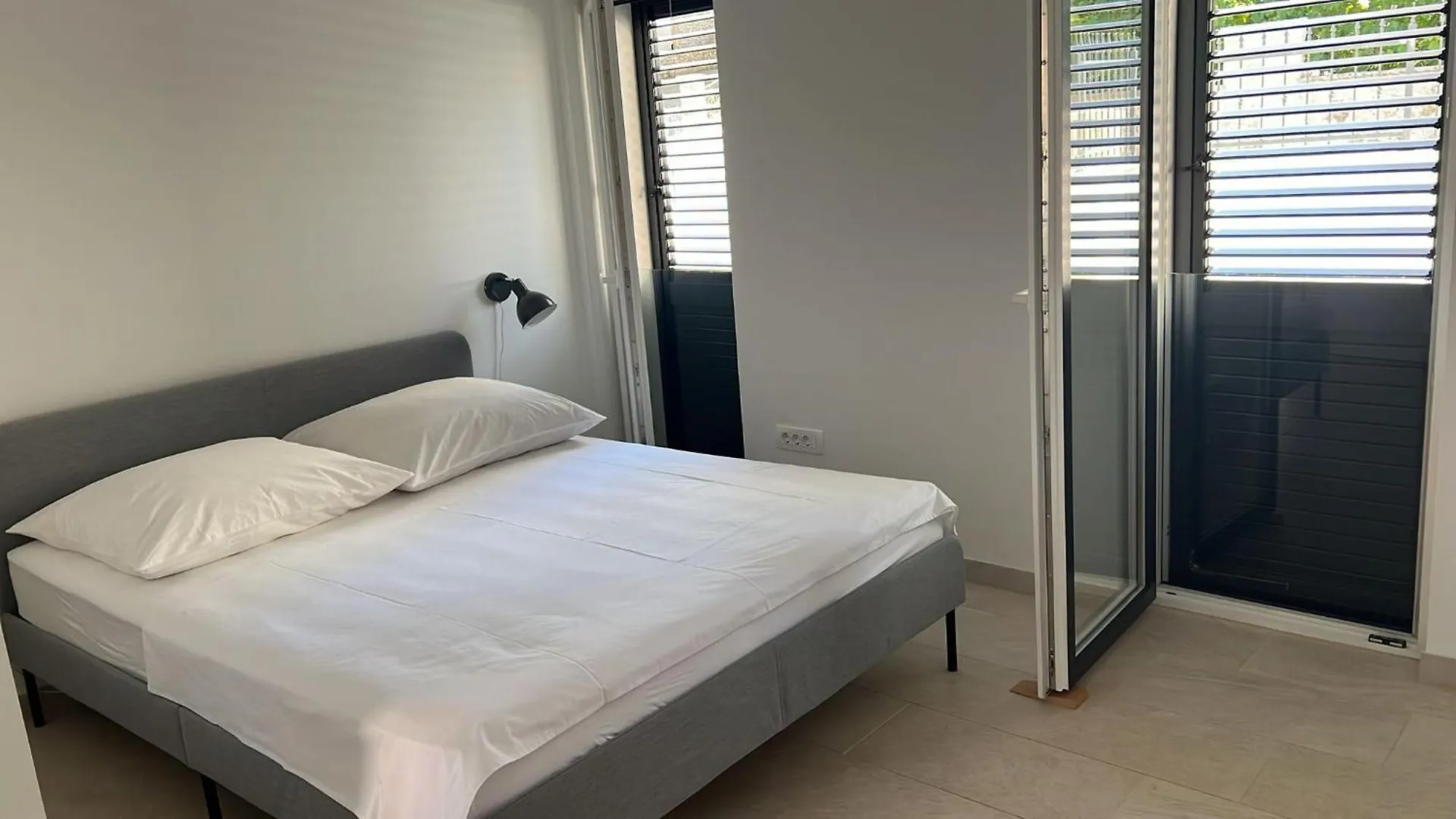 טרוגיר Solaris Apartments
